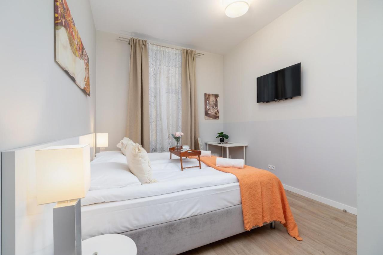 Central Planty Park Apartment Lobzowska By Noclegi Renters كراكوفيا المظهر الخارجي الصورة