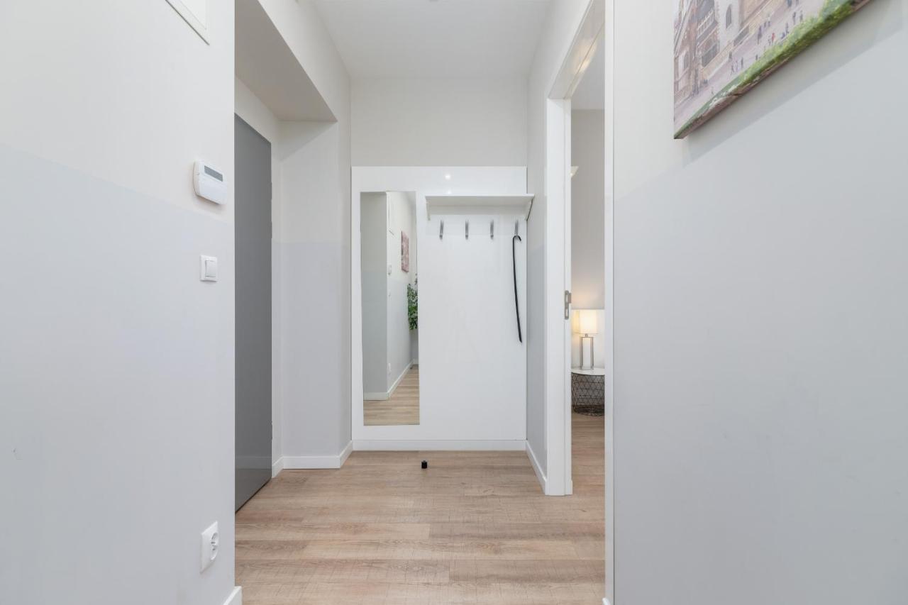 Central Planty Park Apartment Lobzowska By Noclegi Renters كراكوفيا المظهر الخارجي الصورة