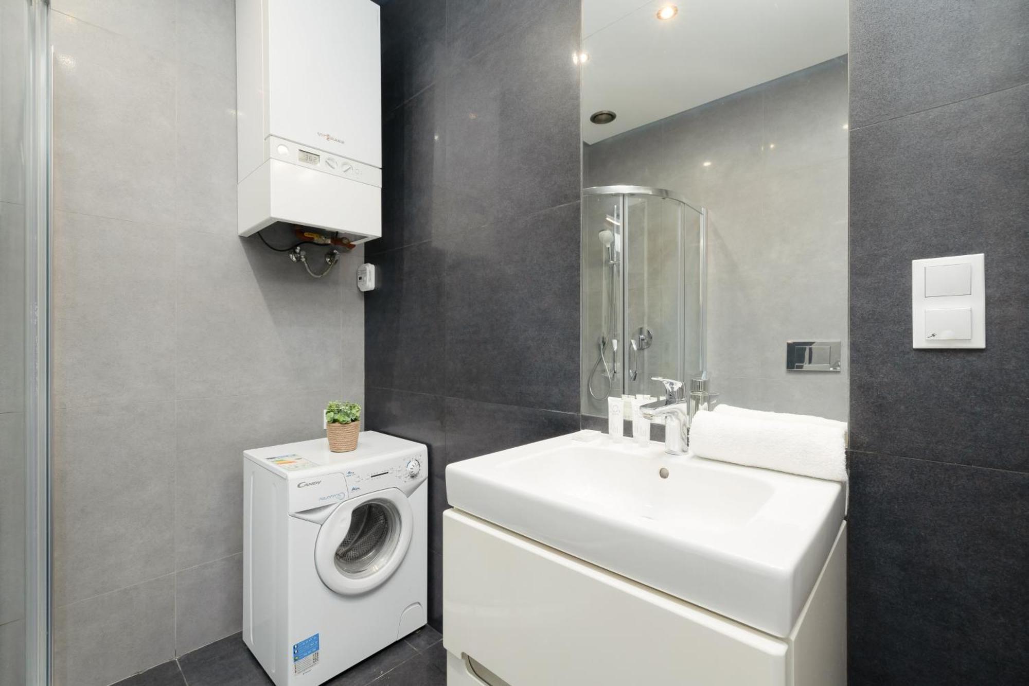 Central Planty Park Apartment Lobzowska By Noclegi Renters كراكوفيا المظهر الخارجي الصورة
